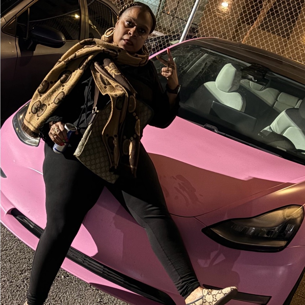 I’m Donna🌹
I usually don’t counter offer❣️REASONABLE OFFERS RESPECTFULLY ✌🏽🫶🏾🔐 - Picture 2 of 4